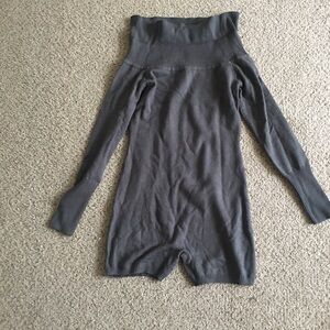 Forever 21 Womens Grey Turtle Neck Long Sleeve Shorts Romper Size M